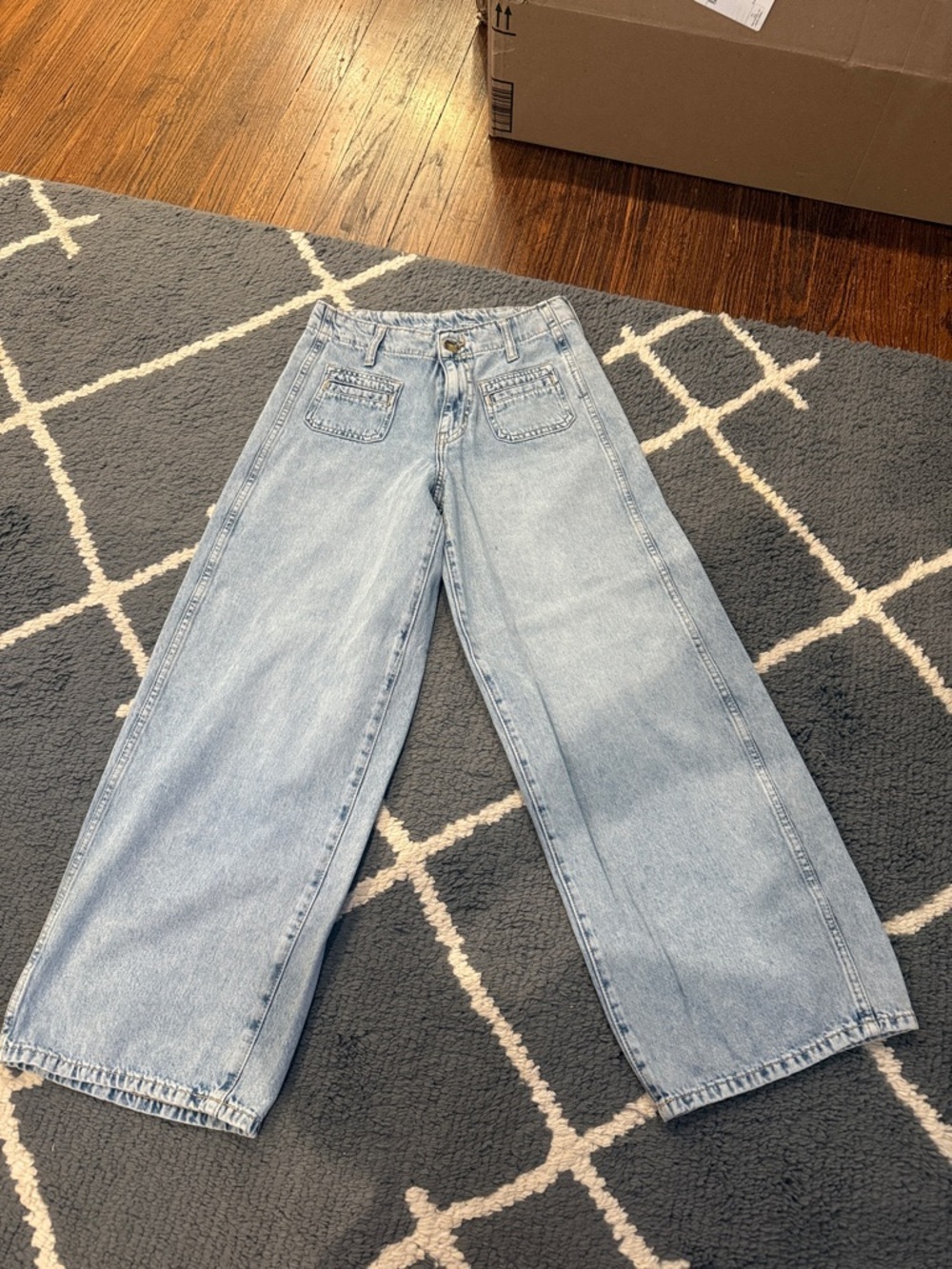 Old Navy High Rise Baggy Wide Leg Trouser Jeans
